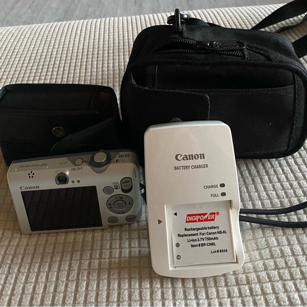 Canon Powershot SD1200 Camera, 2 batteries & Accessories